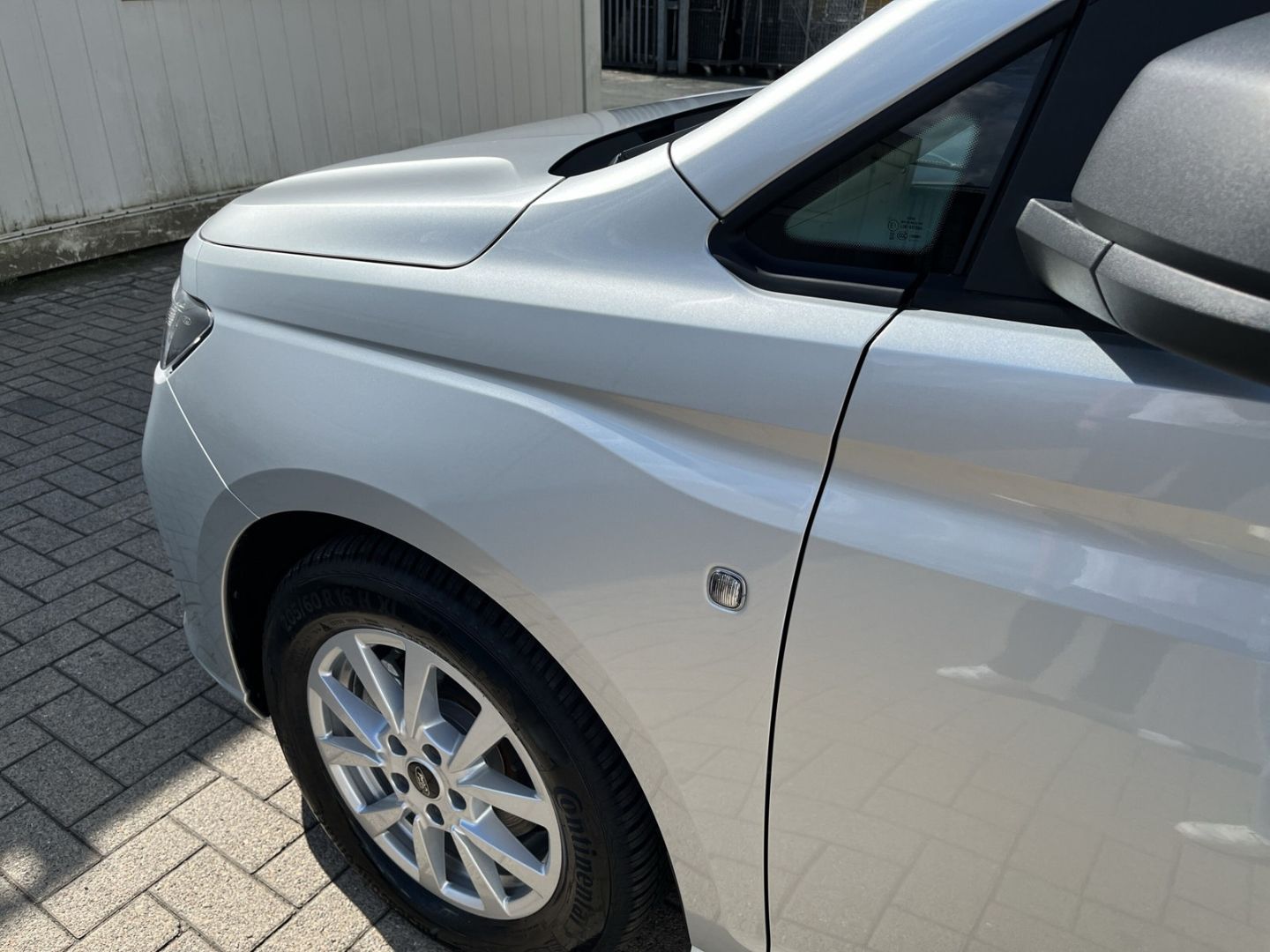 Fahrzeugabbildung Ford Tourneo Connect Trend AHK-abnehmbar Digitales Co