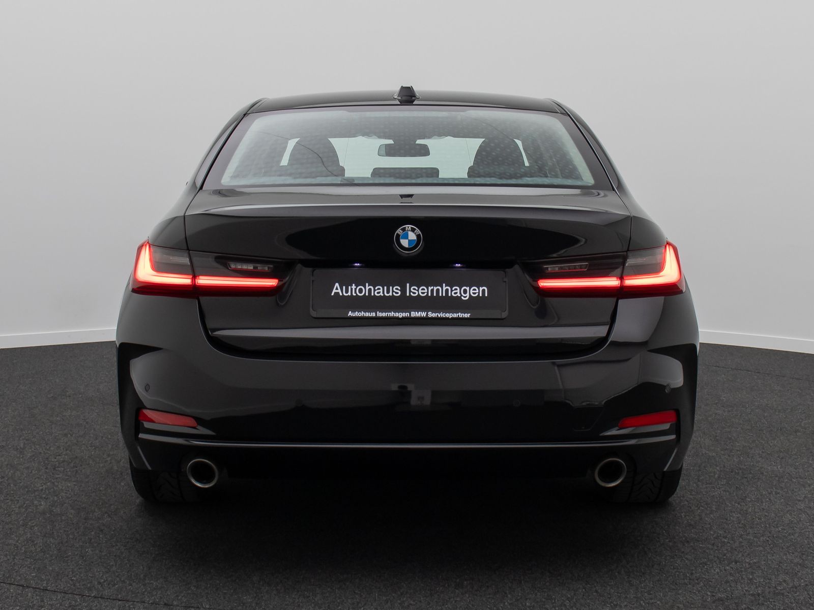 Fahrzeugabbildung BMW 318i  Widscreen PDC GeschwindigReg DAB Cockpit+