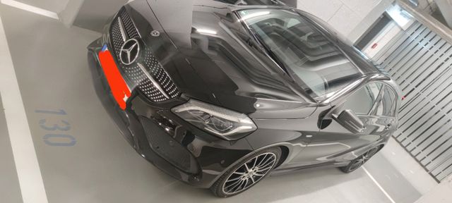 MERCEDES-BENZ A 180 AMG Line 