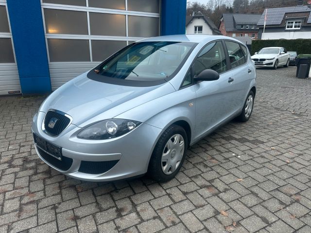 Seat Altea Reference Comfort   1,6 Neu TÜV Nr . 59