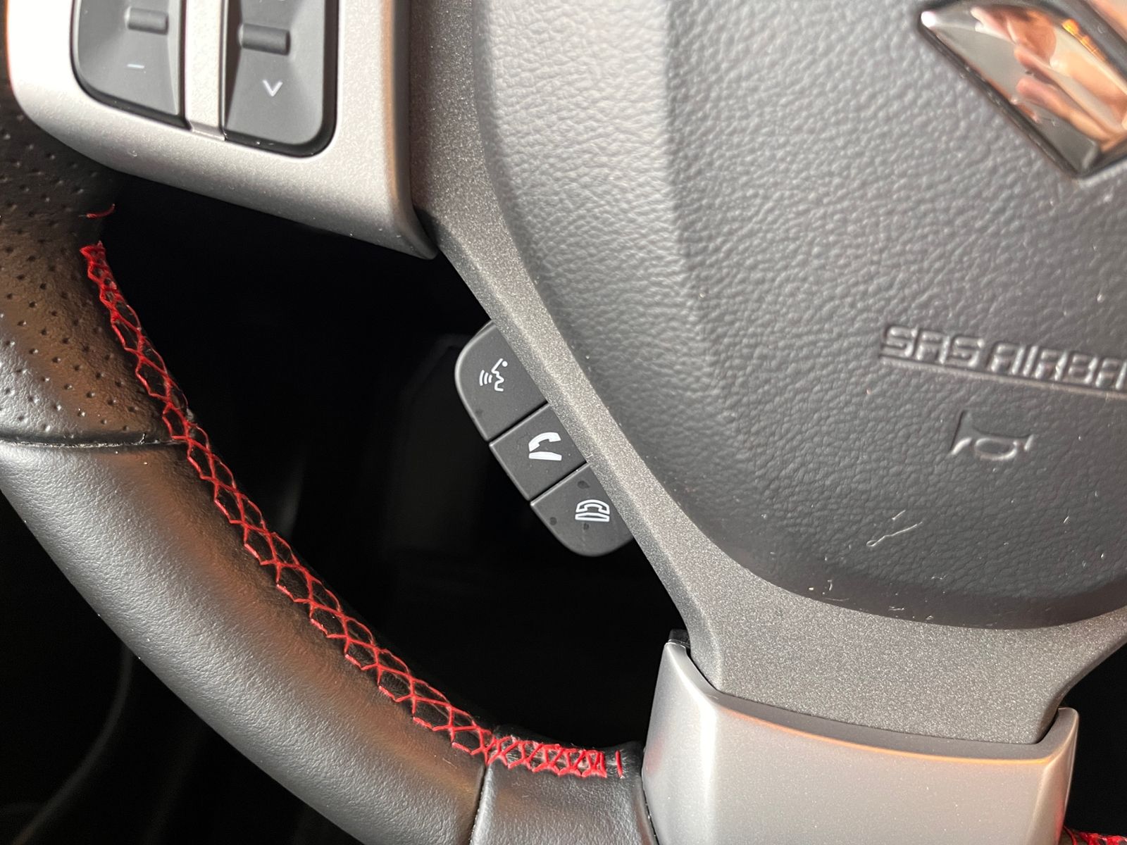 Fahrzeugabbildung Suzuki Vitara 1.4 S 4x4 KLIMA LED NAVI ALU