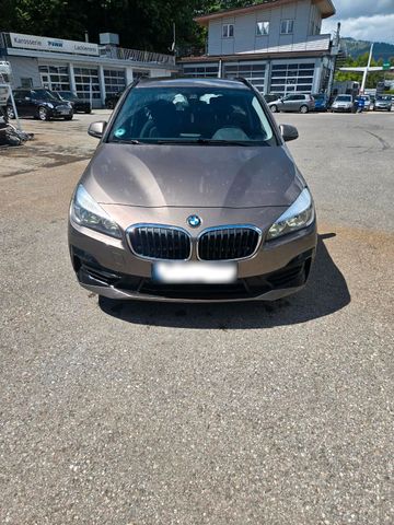 BMW BMW 218i Avtive Tourer Automatik 140ps