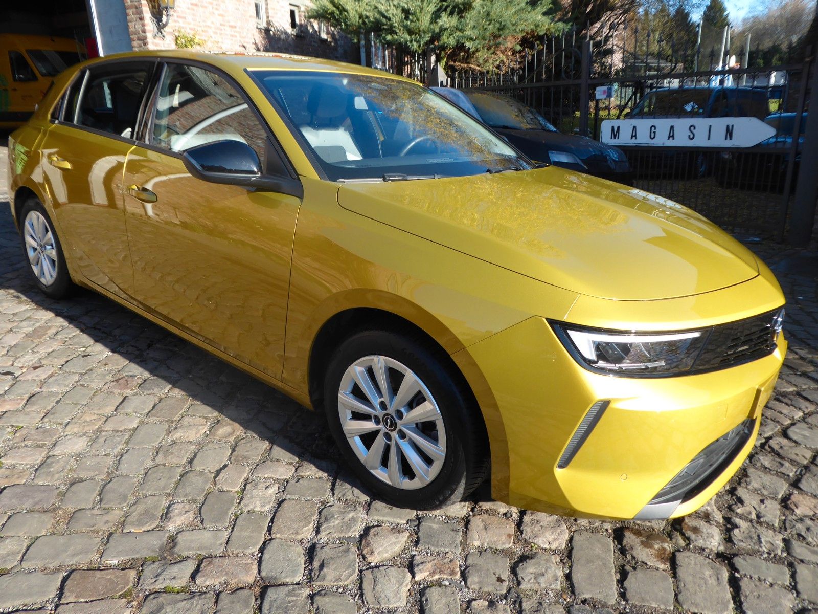 Opel Astra L Edition Enjoy imagem 3