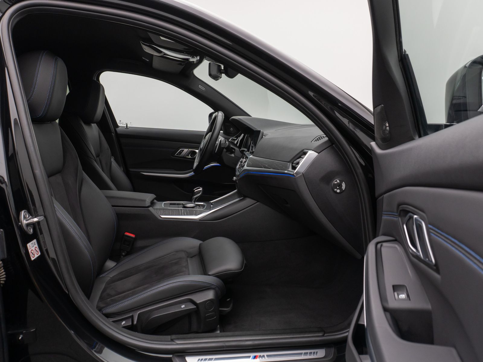 Fahrzeugabbildung BMW 320d  M Sport Laser Kamera DAB H/K Komfort Alarm