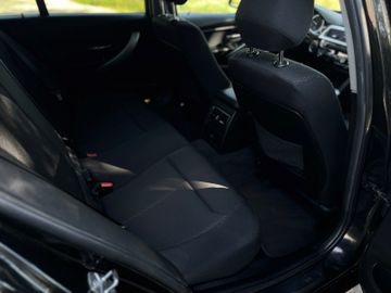 BMW 318 - 11