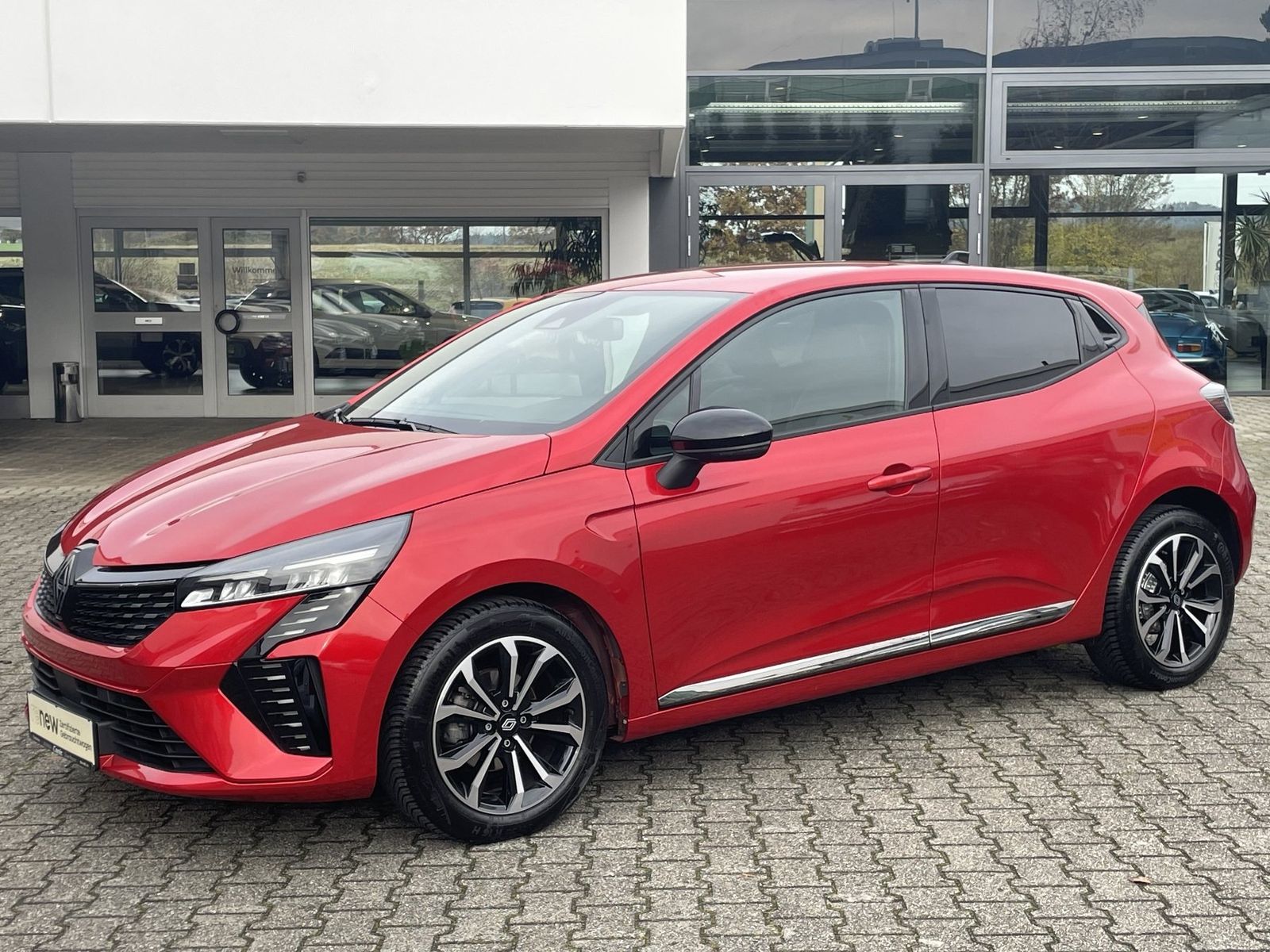 Fahrzeugabbildung Renault Clio Techno TCe 90