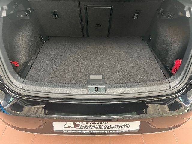 Fahrzeugabbildung Volkswagen Golf VII 1.5 TSI HIGHLINE NAVI GJR LED