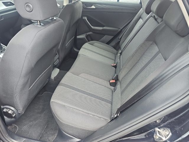 Fahrzeugabbildung Volkswagen T-Roc 1.0 TSI LIFE LED APP-CONNECT KLIMA BT LANE