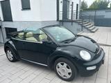 Volkswagen VW Beetle Cabrio/2.0/Leder/6-fach CD Wechs... - Volkswagen New Beetle in Dortmund