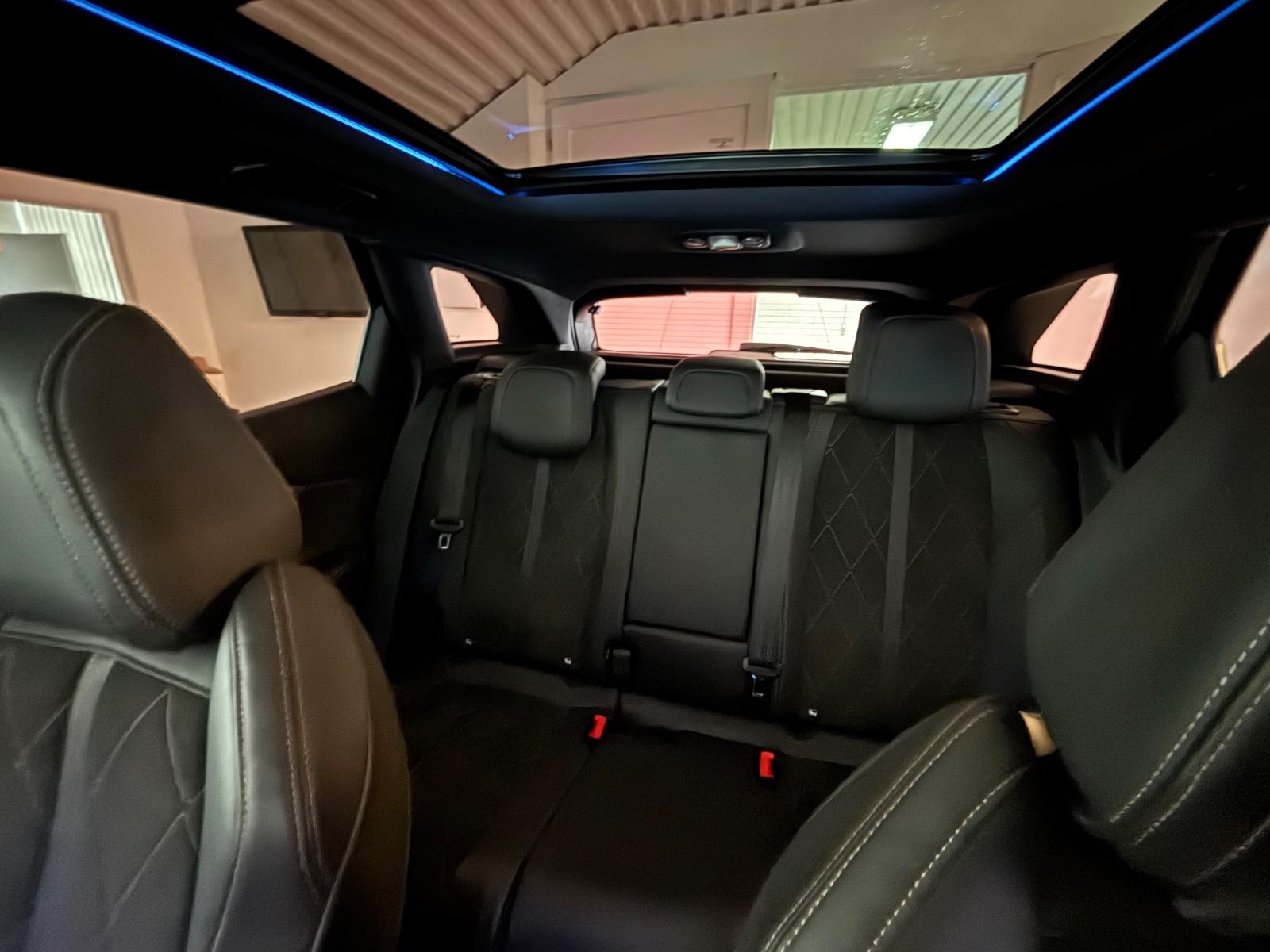 Peugeot 3008 GT*Automatik*360°*SHZ*Navi*Schiebedach