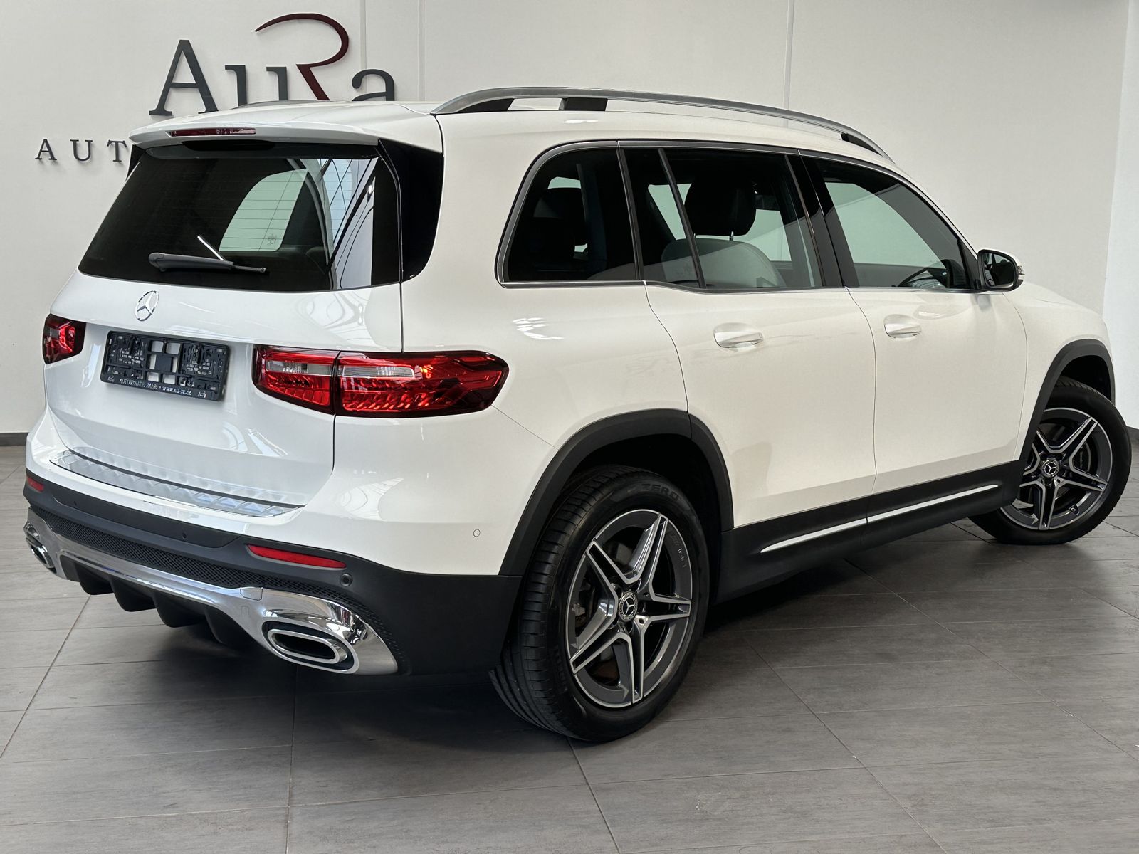 Fahrzeugabbildung Mercedes-Benz GLB 220d AMG Line NAV+KAMERA+19ZOLL+WIDESCREEN