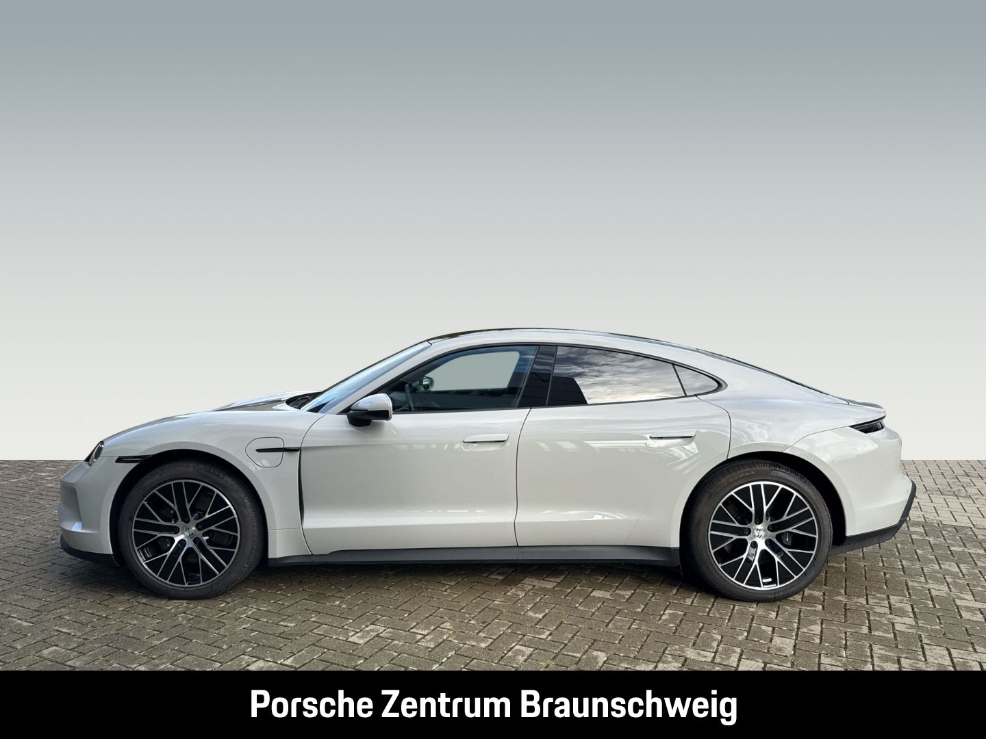 Porsche Taycan  imagem 2