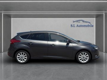 Ford Focus - 9