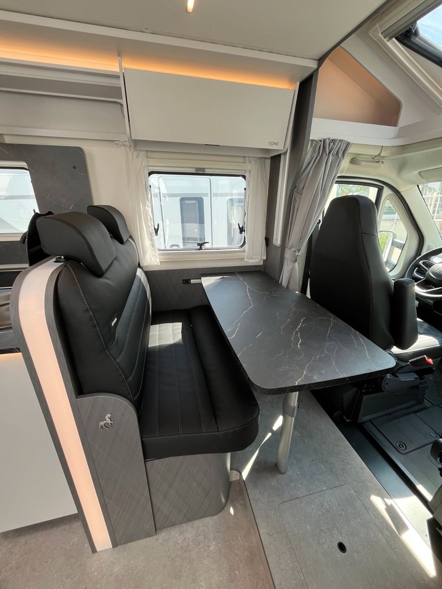 Fahrzeugabbildung Etrusco T 6900 SB *Hubbett*Complete Selection*Iconic* 26