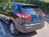 Nissan Qashqai 1.6 dCi DPF Xtronic Acenta  - Nissan Qashqai mit Diesel-Antrieb: Navigationssystem, Limousine