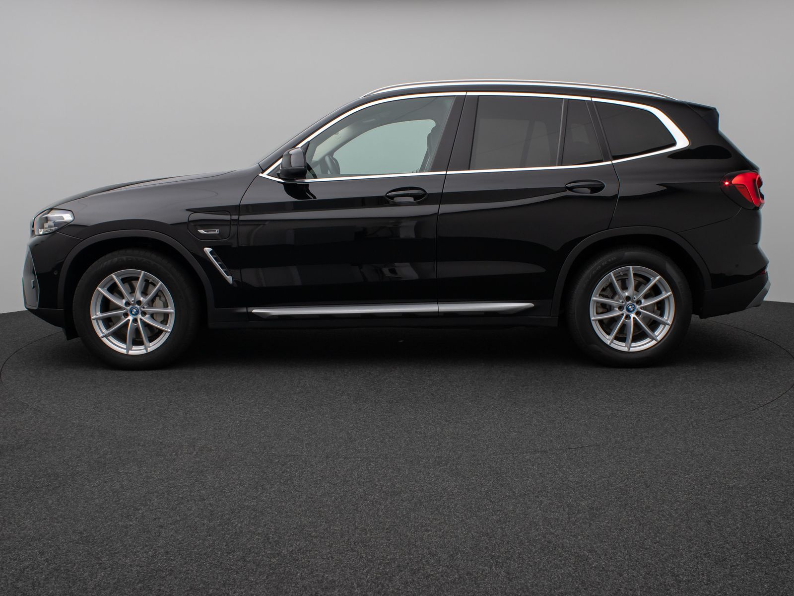 Fahrzeugabbildung BMW X3 xD30e DAB HiFi Kamera Leder Sportstz 18Zoll