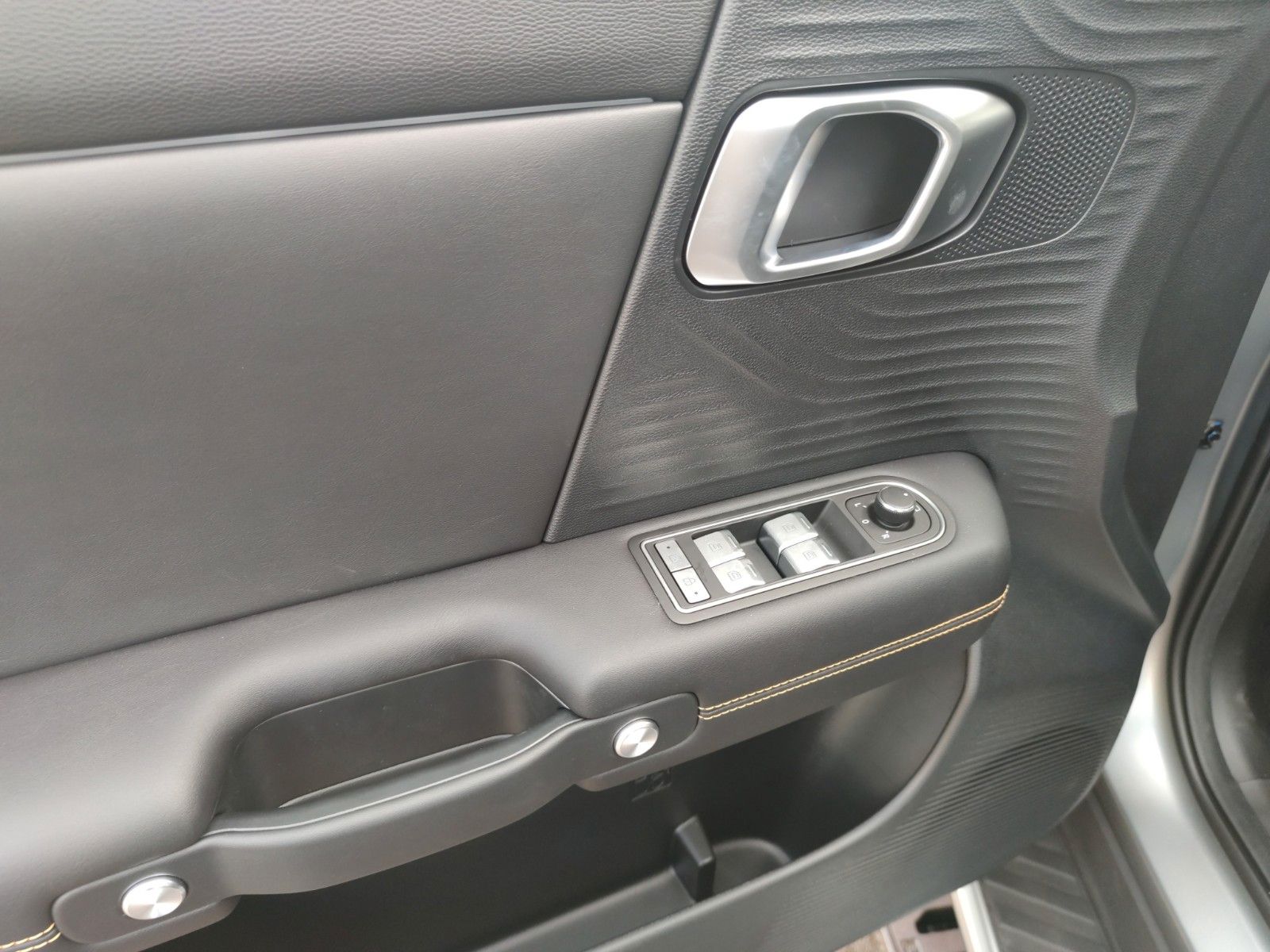 Fahrzeugabbildung BAIC BJ30 4WD HEV - Vollausstattung