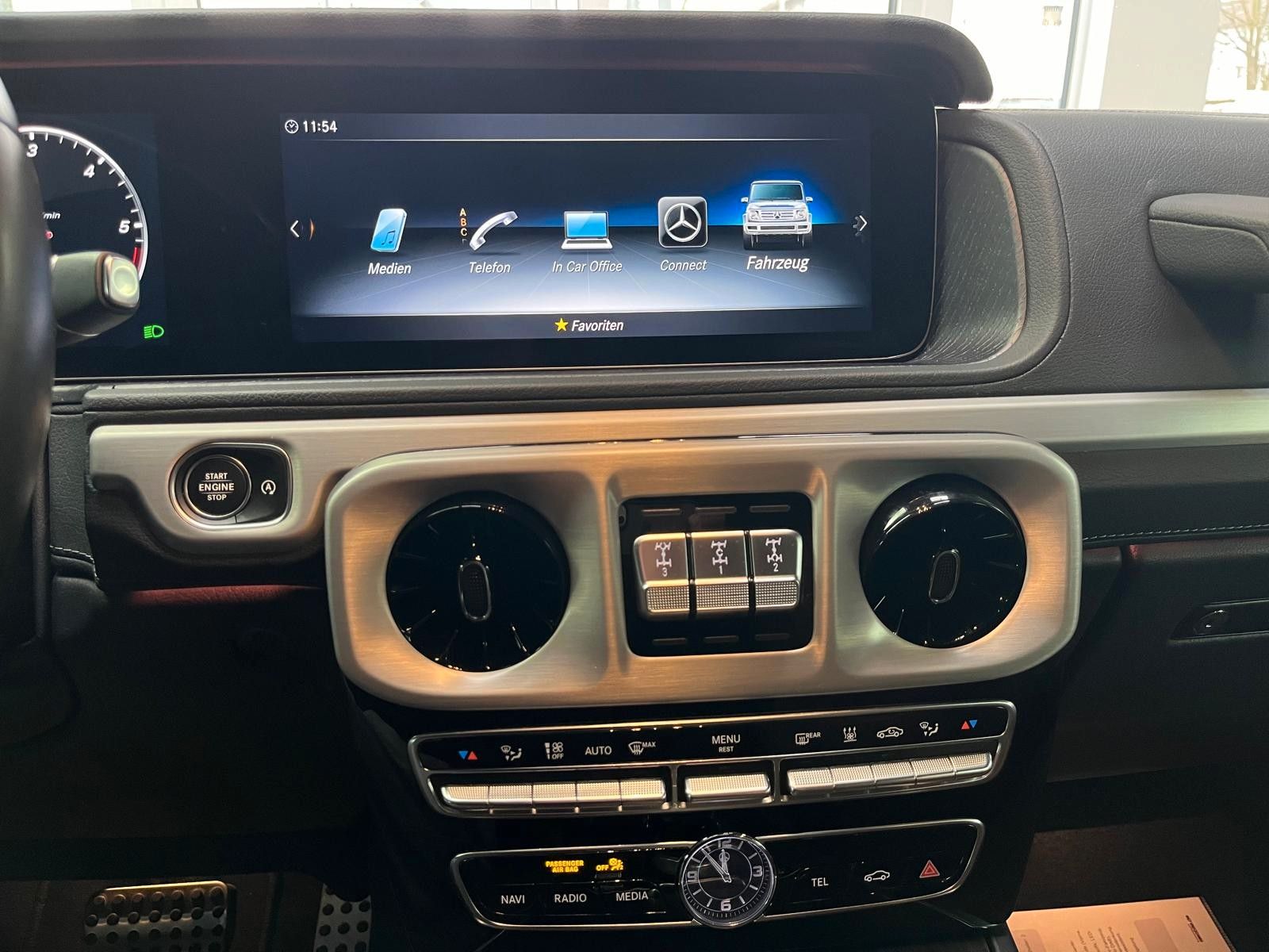 Fahrzeugabbildung Mercedes-Benz G 400d G Station*360°*Night II*LED*AHK*Burmester