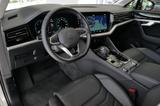 Volkswagen Touareg 3.0TDI 4Motion Luft AHK RKam Leder - gebrauchte VW Touareg aus dem Jahr 2024