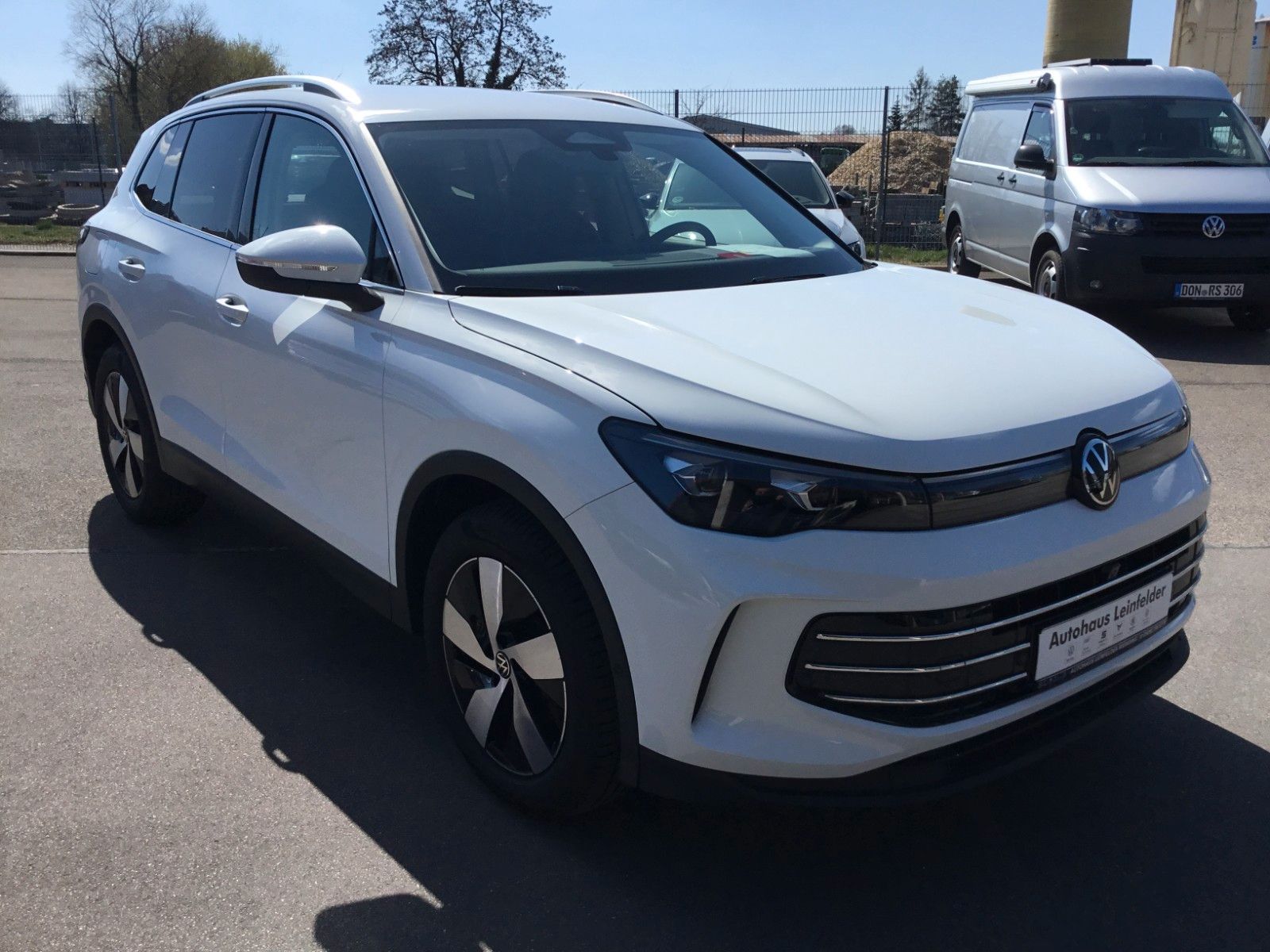 Fahrzeugabbildung Volkswagen Tiguan 1.5 eTSI DSG Elegance+360°+MatrixLED+AHK