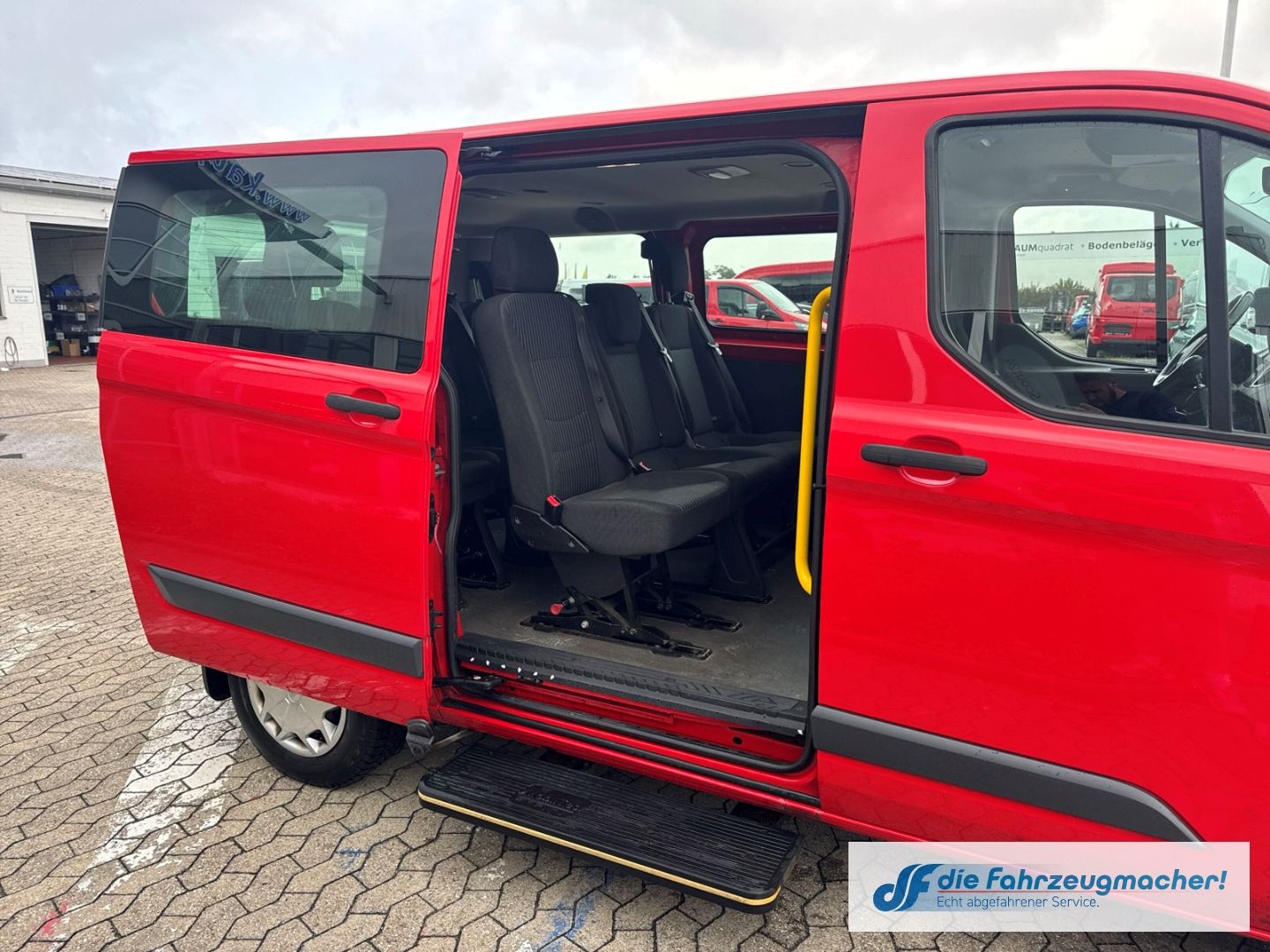 Fahrzeugabbildung Ford Transit Custom 310 L1 Trend 2.0 TDCi *3119 *EXPO