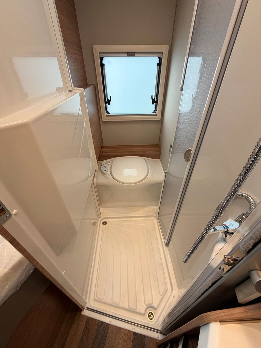 Fahrzeugabbildung Weinsberg CaraCompact EDITION PEPPER 600 MF