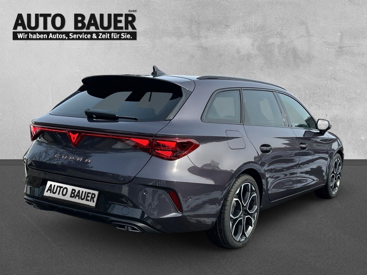 Fahrzeugabbildung CUPRA Leon Sportstourer 2.0 TSI 204 PS DSG 4Drive - mit KI generiert/bearbeitet