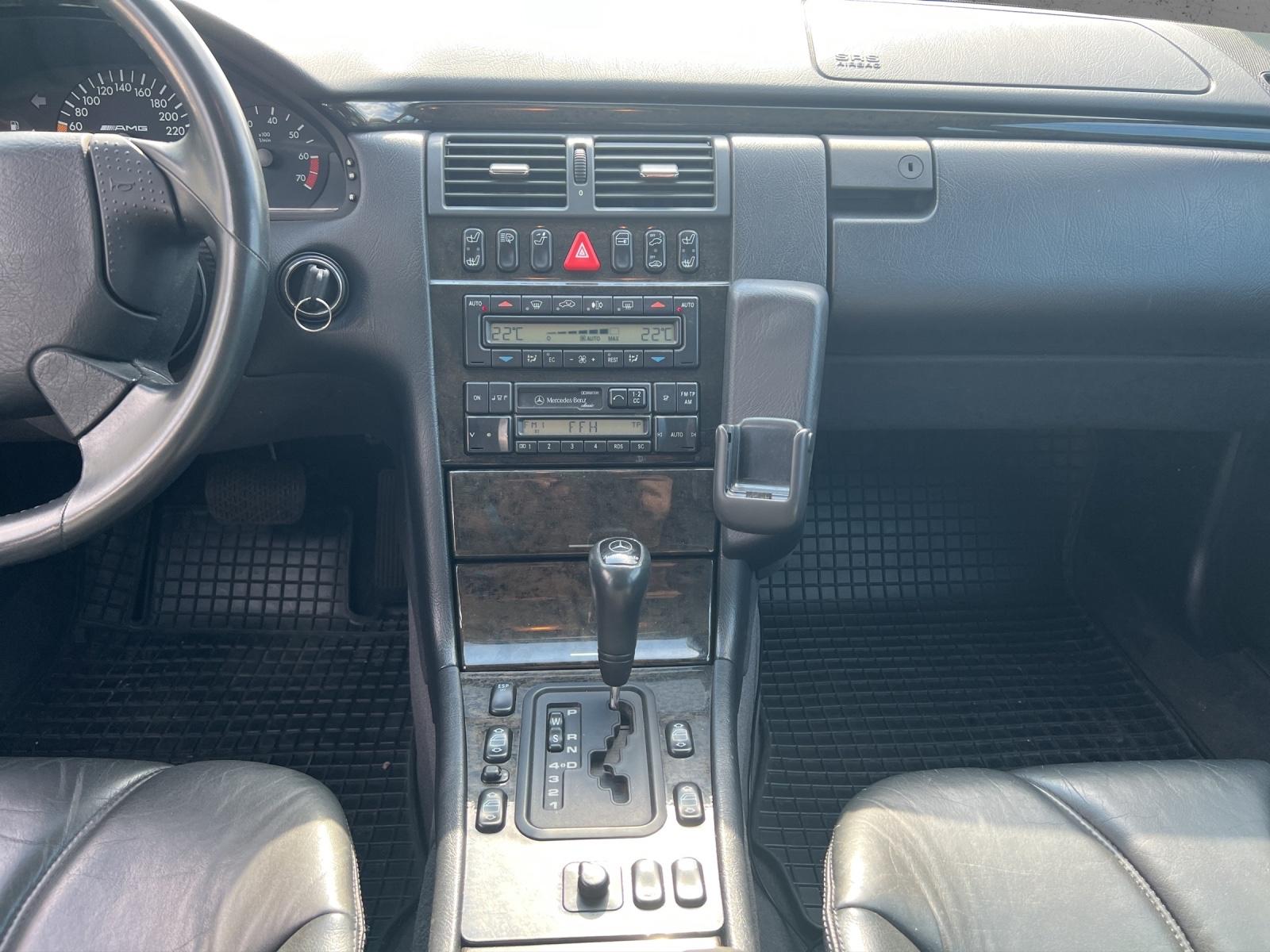 Mercedes-Benz E 50 AMG