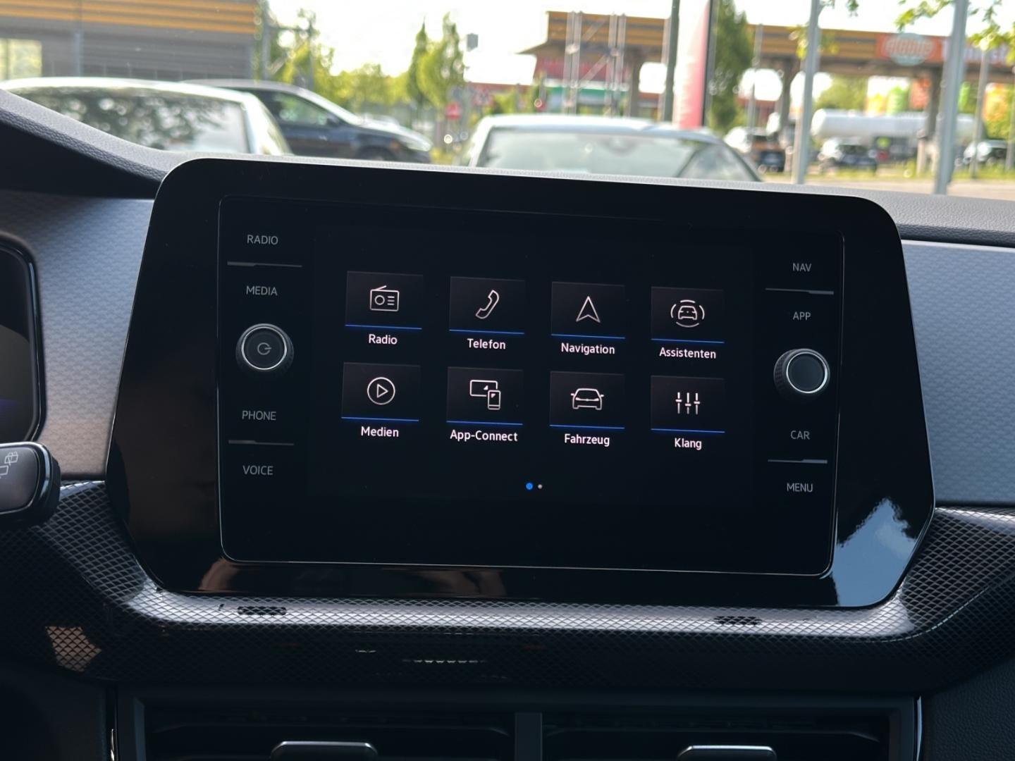 Fahrzeugabbildung Volkswagen T-Cross Life 1.0 TSI, 70kW, 5-Gang, Navi, ACC,AP