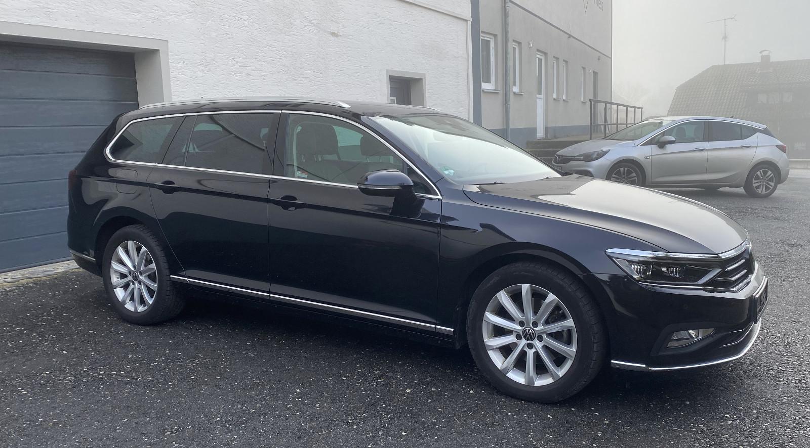 Volkswagen Passat Variant 2.0 tdi Elegance Matrix-LED AHK