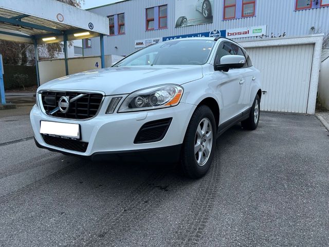 Volvo XC60 D3 AWD Momentum