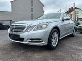 Mercedes-Benz E 250 BE AUT + SCHIEBE + SHZ + PDC - Mercedes-Benz E 250 mit Benzin-Antrieb: Limousine, Automatik