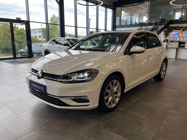 Volkswagen Golf VII Lim. Highline 1.5 TSI *1.HAND*LED*AHK*