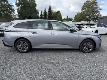 Peugeot 308 - 8