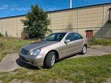 Mercedes-Benz w203 - Mercedes-Benz W203
