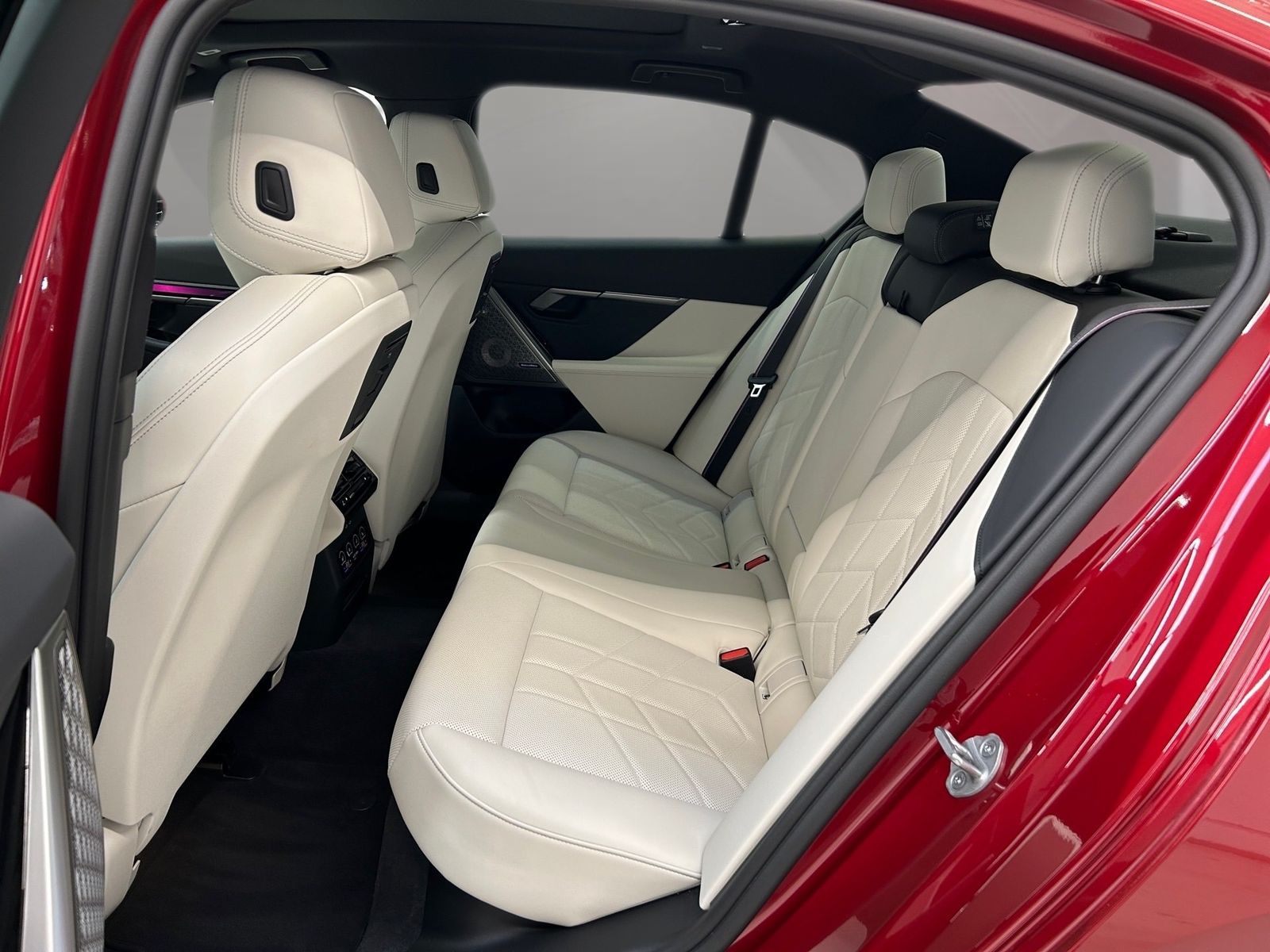 BMW i5 - Bild 13