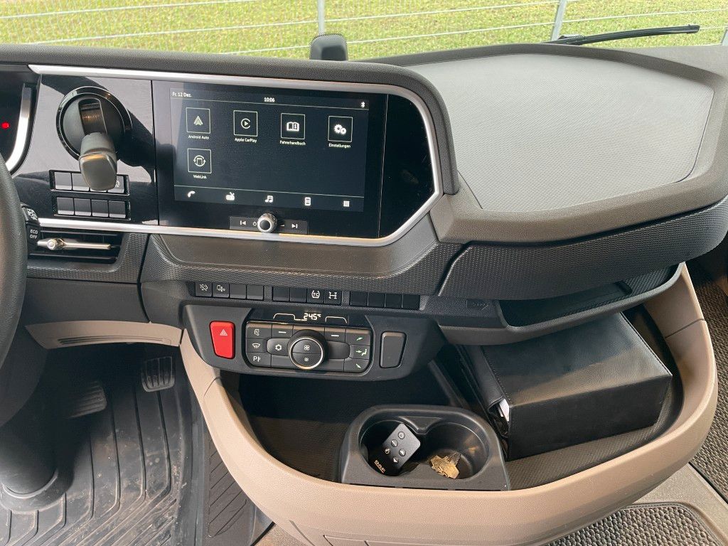 Fahrzeugabbildung DAF FT XG 530