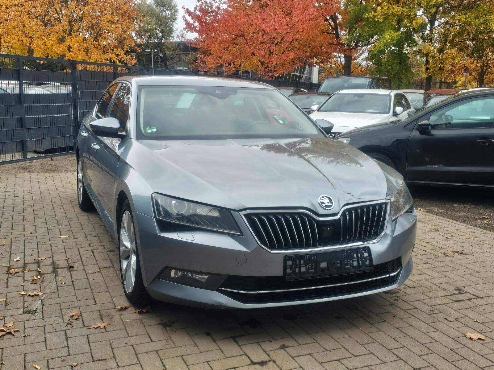 Skoda Superb Style*DCC*3.KLIMAZ.*MEMORY*R.-CAM*NAVI*