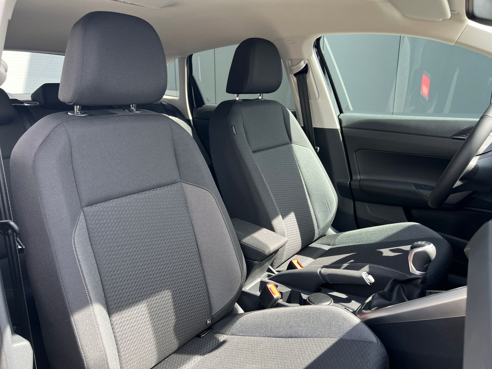 Fahrzeugabbildung Volkswagen Taigo Life 1.0 TSI *IQ.Light, Ready2Discover, Ka