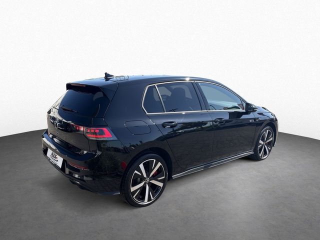 Golf GTE 1.5 TSi eHYBRID BLACKSTYLE  LED+DCP+KAM
