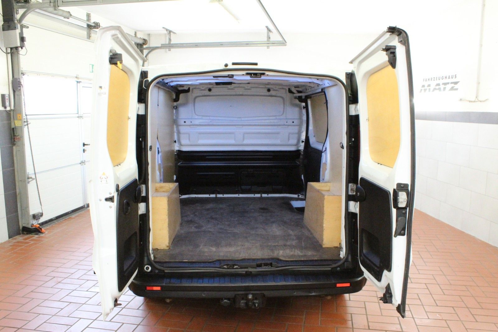Fahrzeugabbildung Renault Trafic Kasten L1H1 3,0t Komfort *AHK*