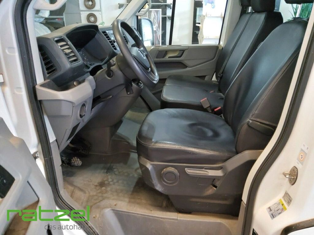Fahrzeugabbildung Volkswagen Crafter DoKa MR 2.0 TDI SCR 4MOTION StandHZG AHK