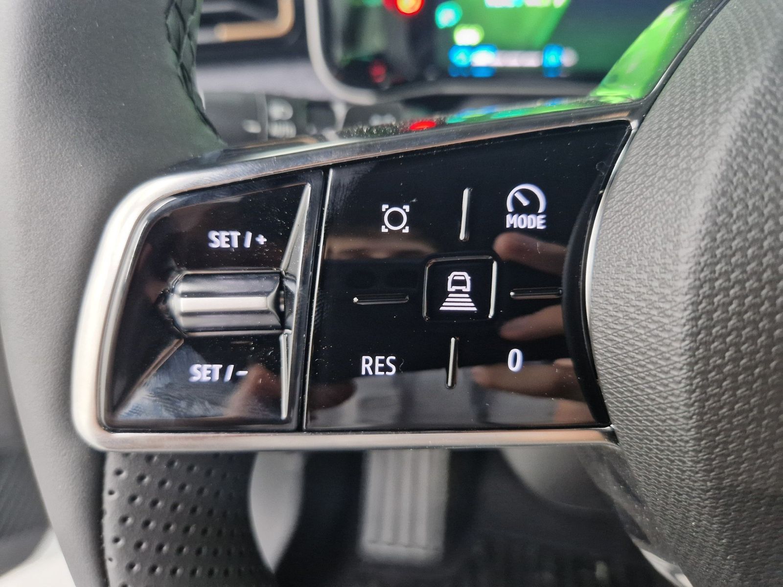 RENAULT R 4 E-Tech Techno 150 Comfort Range – Bild 30
