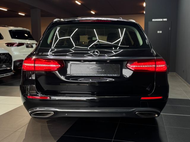 Mercedes-Benz E 200 T Avantgarde*ANHÄNGER*CAM*LED*NAVI*LEDER*