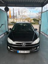 Peugeot GUT GEPFLEGT Peugeot 206 JBL Edition - Peugeot 206 JBL mit Benzin-Antrieb