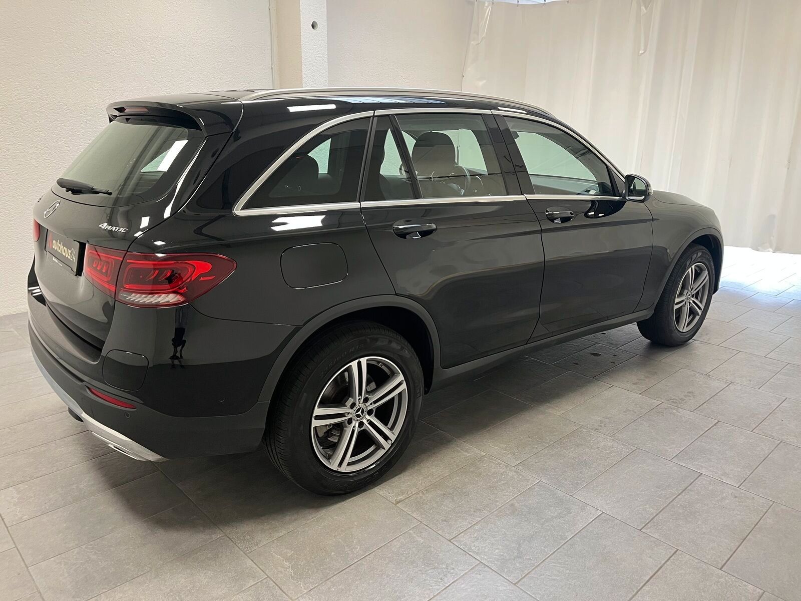 Mercedes-Benz GLC 300 e 4Matic AHK Navi CAM Sitzhzg foto 5