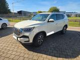 Ssangyong REXTON 2.2 Diesel e-XDi 220 Quartz 4WD AT Quartz - weiße Ssangyong REXTON