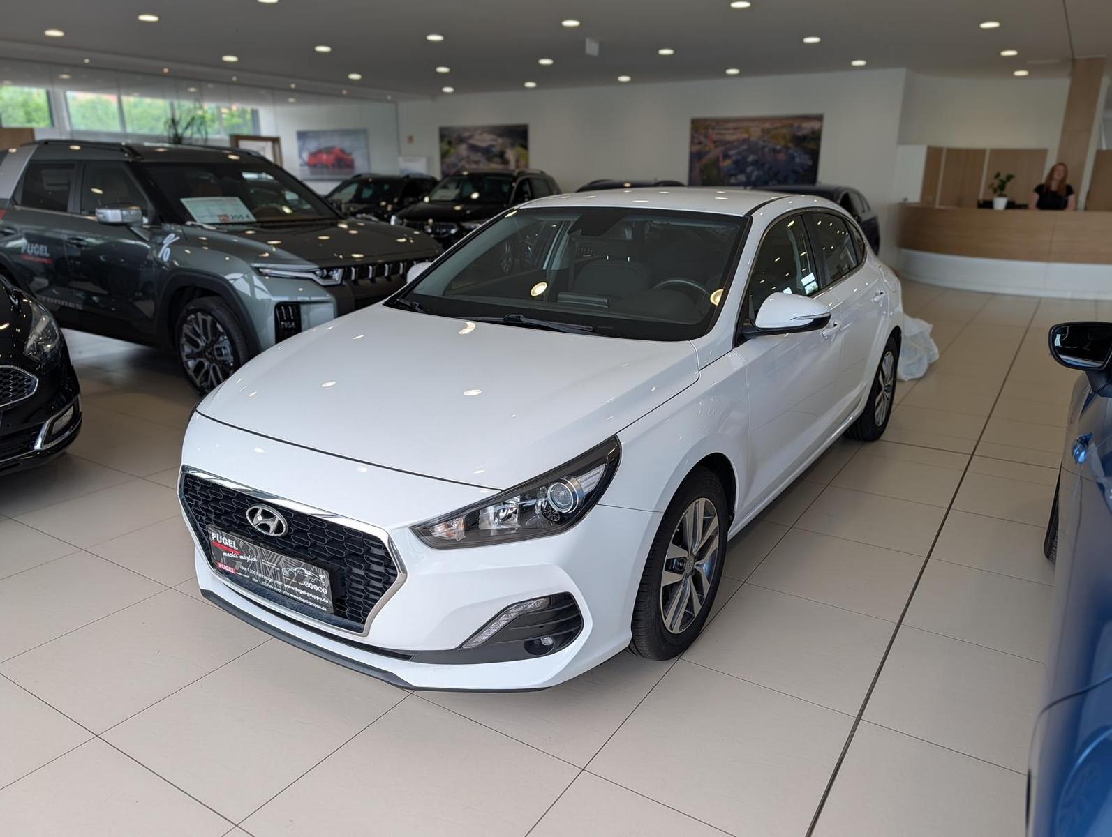 Hyundai i30 1.0 TGDI Fastback Temp|PDC|Alu