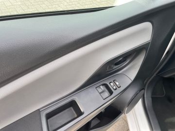 Toyota Yaris - 6