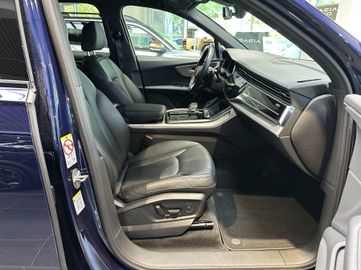 Audi Q7 - 8